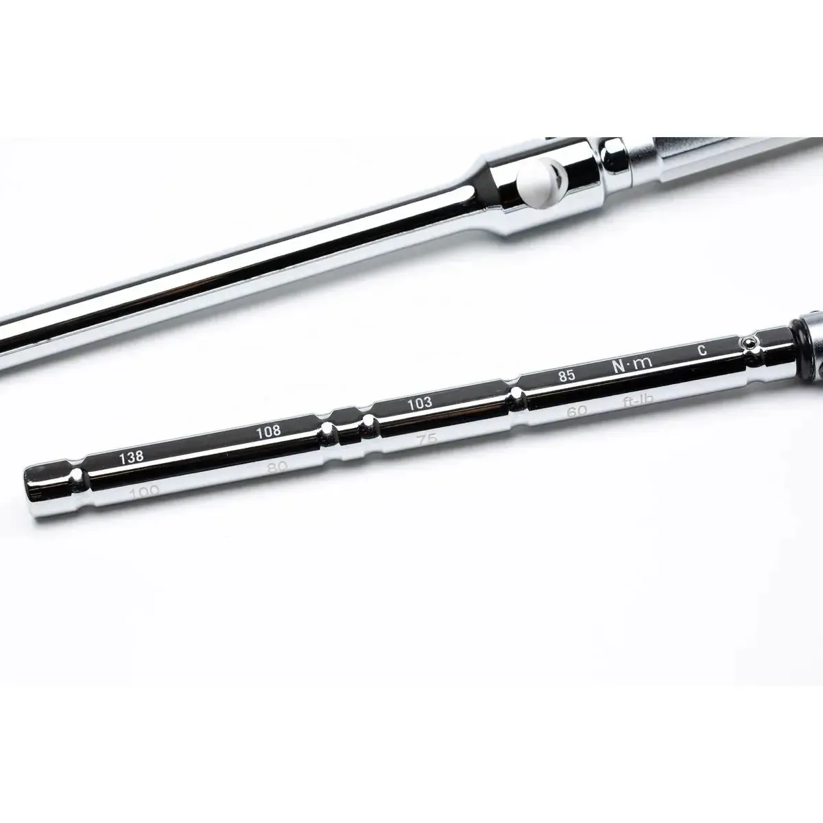 1/2” Drive X-Torq 4-Setting Preset Torque Wrench (60–100 lb-ft) with 2-Piece Flip Socket Kit - Image 8
